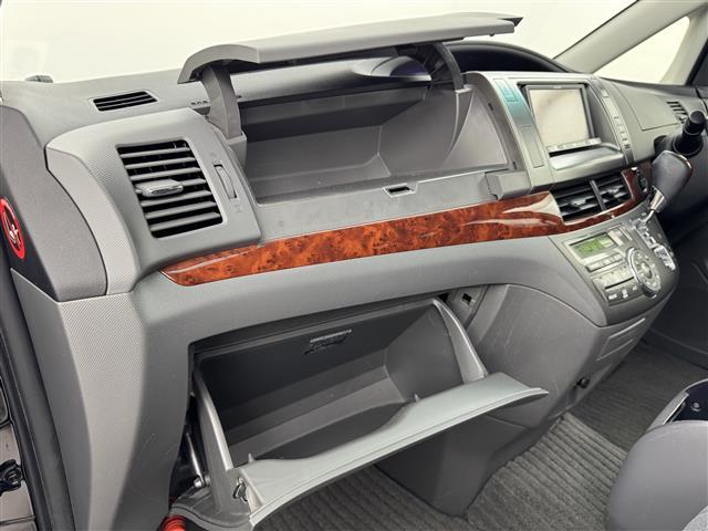 ◆【運転席操作部】快適なドライブを楽しむための機能が装備されています！運転席から触れるので、使いやすいです！除菌プランいれていただくと、さらに清潔で安心していただけます！