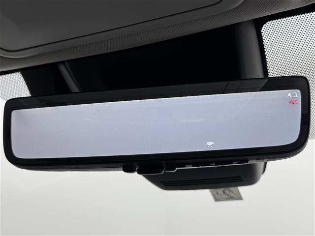 ＲＡＶ４ アドベンチャー　サンルーフ　純正１０．５型ＤＡナビ　バックカメラ　デジタルルームミラー　トヨタセーフティセンス　アクセル踏み間違い防止　ＢＳＭ　シートベンチレーション／ヒーター　ステアリングヒーター　パワーバックドア（12枚目）