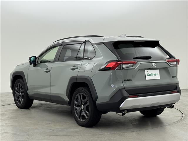 ＲＡＶ４ アドベンチャー　サンルーフ　純正１０．５型ＤＡナビ　バックカメラ　デジタルルームミラー　トヨタセーフティセンス　アクセル踏み間違い防止　ＢＳＭ　シートベンチレーション／ヒーター　ステアリングヒーター　パワーバックドア（20枚目）