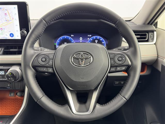 ＲＡＶ４ アドベンチャー　サンルーフ　純正１０．５型ＤＡナビ　バックカメラ　デジタルルームミラー　トヨタセーフティセンス　アクセル踏み間違い防止　ＢＳＭ　シートベンチレーション／ヒーター　ステアリングヒーター　パワーバックドア（24枚目）