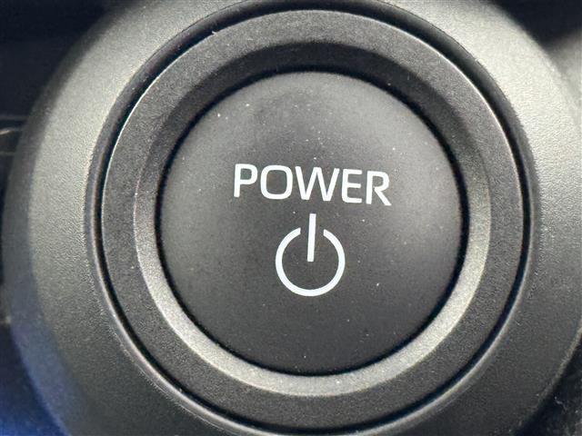 プリウス Ｇ　純正ＤＡナビ　全方位カメラ　前方ドライブレコーダー　レーダー探知機　ＥＴＣ２．０　トヨタセーフティセンス　アクセル踏み間違い防止　ＢＳＭ　寒冷地仕様　シートヒーター　純正１９インチＡＷ　ＬＥＤライト（21枚目）