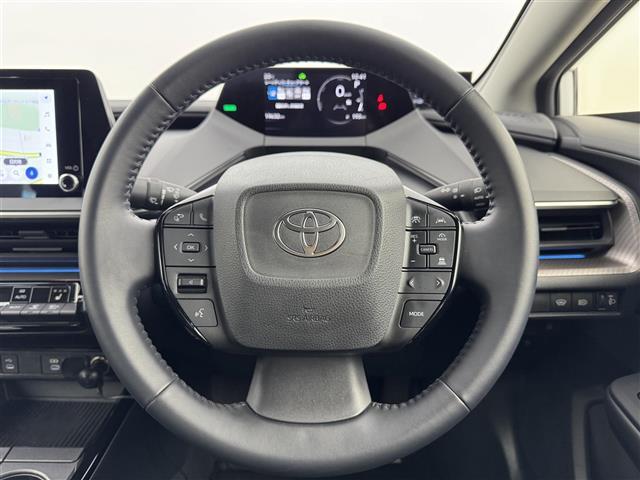 プリウス Ｇ　純正ＤＡナビ　全方位カメラ　前方ドライブレコーダー　レーダー探知機　ＥＴＣ２．０　トヨタセーフティセンス　アクセル踏み間違い防止　ＢＳＭ　寒冷地仕様　シートヒーター　純正１９インチＡＷ　ＬＥＤライト（25枚目）