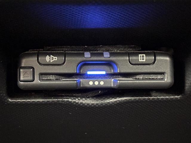 ライズ X S 純正9型ディスプレイオーディオ/フルセグTV バックカメラ ETC 前方ドライブレコーダー コーナーセンサー 衝突軽減ブレーキ レーンキープアシスト アイドリングストップ 横滑り防止装置 LEDライト(10枚目)