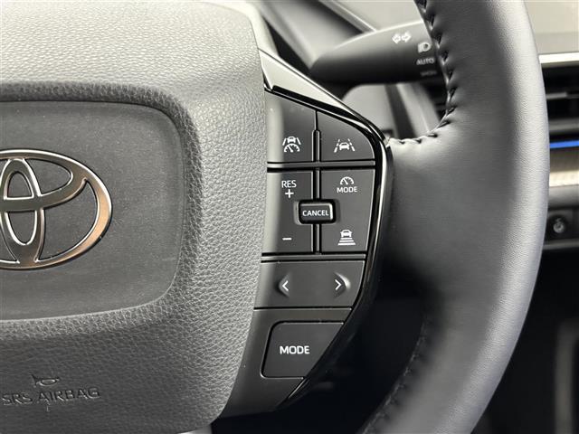 プリウス Ｚ　ワンオーナー　純正１２．３型ＤＡナビ　全方位カメラ　ワイヤレス充電　セーフティセンス　アクセル踏み間違防止　パーキングアシスト　シートベンチレーション／ヒーター　ステアリングヒーター　パワーバックドア（10枚目）