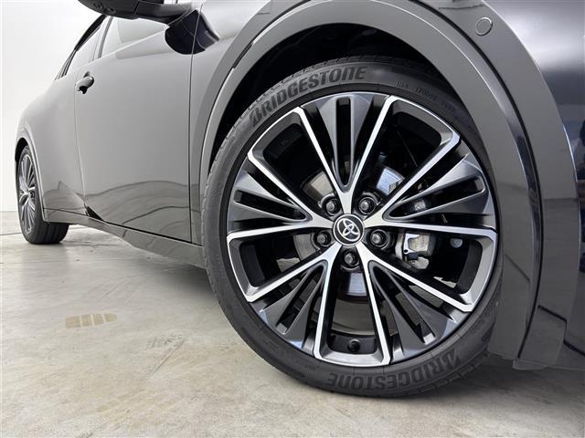 プリウス Ｚ　ワンオーナー　純正１２．３型ＤＡナビ　全方位カメラ　ワイヤレス充電　セーフティセンス　アクセル踏み間違防止　パーキングアシスト　シートベンチレーション／ヒーター　ステアリングヒーター　パワーバックドア（17枚目）