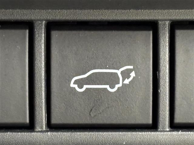 プリウス Ｚ　ワンオーナー　純正１２．３型ＤＡナビ　全方位カメラ　ワイヤレス充電　セーフティセンス　アクセル踏み間違防止　パーキングアシスト　シートベンチレーション／ヒーター　ステアリングヒーター　パワーバックドア（29枚目）