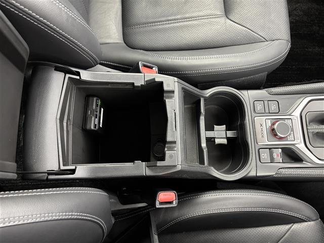 フォレスター アドバンス 純正8インチナビ デジタルルームミラー F.S.Rカメラ レーダークルーズコントロール 衝突被害軽減 レーンキープ コーナーセンサー センターデフロック パドルシフト パワーバックドア シートヒーター(32枚目)