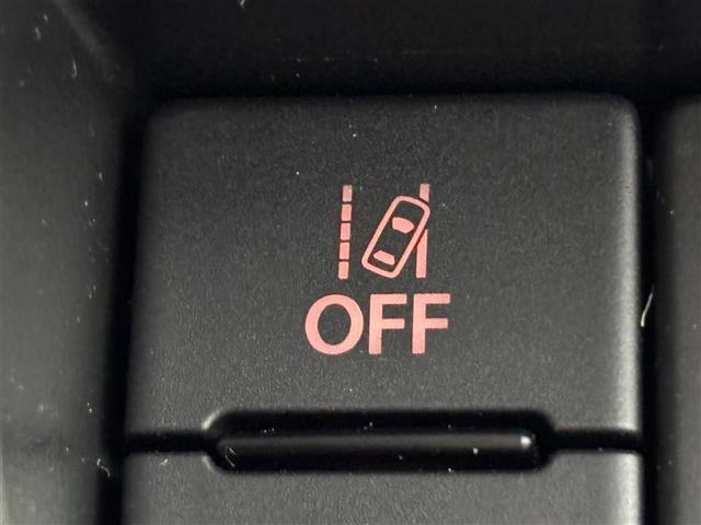 ジムニーシエラ ＪＣ　純正ナビ　４ＷＤ　バックカメラ　衝突軽減被害システム　クルーズコントロール　レーンキープ　ダウンヒルアシスト　ＢＳＭ　アイドリングストップ　横滑り防止　シートヒーター　背面タイヤ　純正１５インチＡＷ（8枚目）