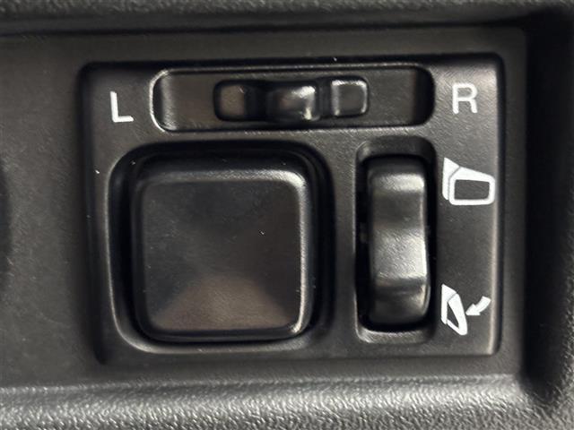 ジムニーシエラ ＪＣ　純正ナビ　４ＷＤ　バックカメラ　衝突軽減被害システム　クルーズコントロール　レーンキープ　ダウンヒルアシスト　ＢＳＭ　アイドリングストップ　横滑り防止　シートヒーター　背面タイヤ　純正１５インチＡＷ（32枚目）