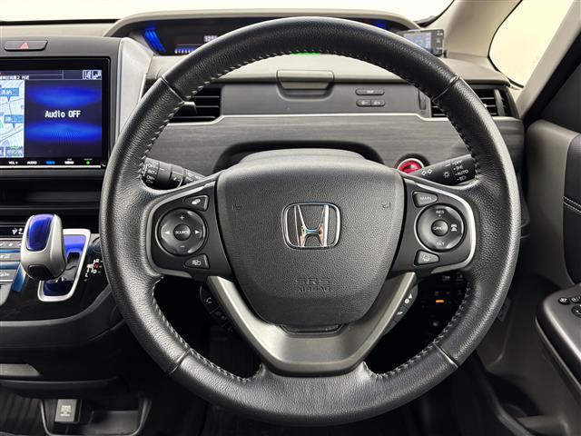 フリード＋ハイブリッド ハイブリッドＥＸ　純正ナビ　デジタルルームミラー　両側パワースライドドア　ＥＴＣ　ドライブレコーダー　バックカメラ　レーダークルーズコントロール　衝突軽減被害システム　レーンキープ　シートヒーター　純正１５インチＡＷ（23枚目）