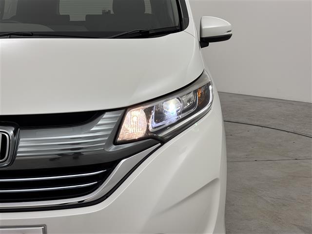 フリード＋ハイブリッド ハイブリッドＥＸ　純正ナビ　デジタルルームミラー　両側パワースライドドア　ＥＴＣ　ドライブレコーダー　バックカメラ　レーダークルーズコントロール　衝突軽減被害システム　レーンキープ　シートヒーター　純正１５インチＡＷ（40枚目）