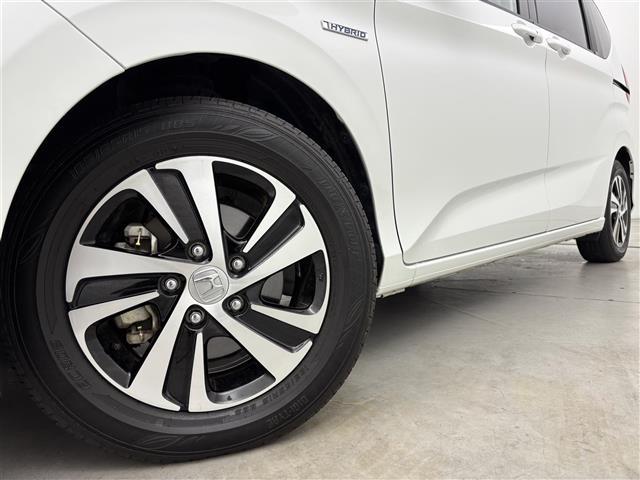 フリード＋ハイブリッド ハイブリッドＥＸ　純正ナビ　デジタルルームミラー　両側パワースライドドア　ＥＴＣ　ドライブレコーダー　バックカメラ　レーダークルーズコントロール　衝突軽減被害システム　レーンキープ　シートヒーター　純正１５インチＡＷ（41枚目）