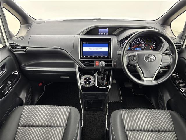 ヴォクシー ZS 煌II ワンオーナー 純正9型ナビ バックカメラ ビルトインETC 前後ドラレコ クルーズコントロール コーナーセンサー 衝突軽減ブレーキ レーンキープ アクセル踏み間違い防止 両側電動スライドドア LED(2枚目)