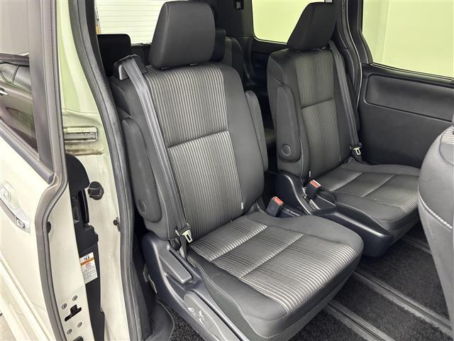 ヴォクシー ZS 煌II ワンオーナー 純正9型ナビ バックカメラ ビルトインETC 前後ドラレコ クルーズコントロール コーナーセンサー 衝突軽減ブレーキ レーンキープ アクセル踏み間違い防止 両側電動スライドドア LED(15枚目)