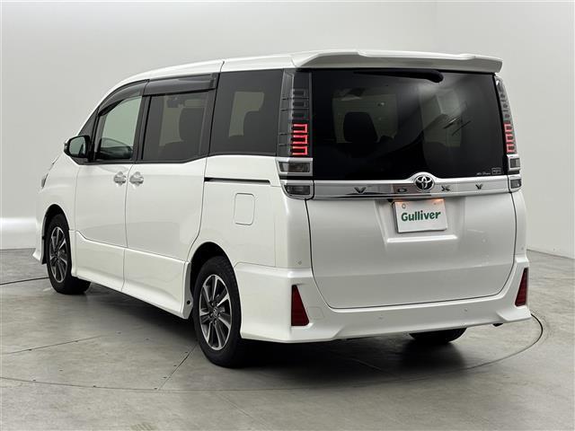 ヴォクシー ZS 煌II ワンオーナー 純正9型ナビ バックカメラ ビルトインETC 前後ドラレコ クルーズコントロール コーナーセンサー 衝突軽減ブレーキ レーンキープ アクセル踏み間違い防止 両側電動スライドドア LED(20枚目)
