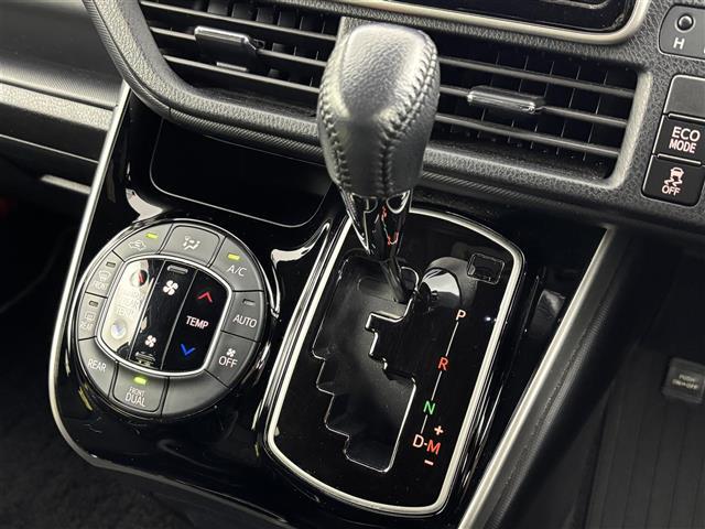 ヴォクシー ZS 煌II ワンオーナー 純正9型ナビ バックカメラ ビルトインETC 前後ドラレコ クルーズコントロール コーナーセンサー 衝突軽減ブレーキ レーンキープ アクセル踏み間違い防止 両側電動スライドドア LED(30枚目)