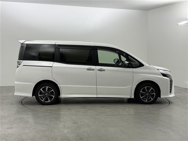 ヴォクシー ZS 煌II ワンオーナー 純正9型ナビ バックカメラ ビルトインETC 前後ドラレコ クルーズコントロール コーナーセンサー 衝突軽減ブレーキ レーンキープ アクセル踏み間違い防止 両側電動スライドドア LED(40枚目)