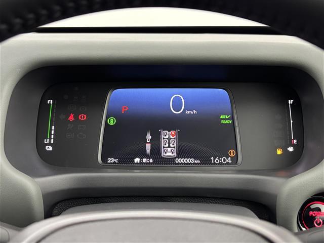 フリード ｅ：ＨＥＶクロスター　登録済未使用車　純正９型ナビ／フルセグＴＶ／ＢＴ　両側パワースライドドア　バックカメラ　レーダークルーズコントロール　ＢＳＭ　衝突軽減被害システム　レーンキープ　コーナーセンサー　シートヒーター（21枚目）