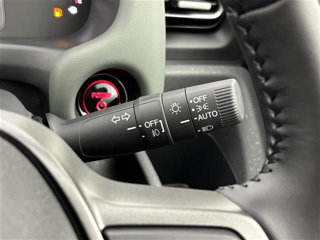 フリード ｅ：ＨＥＶクロスター　登録済未使用車　純正９型ナビ／フルセグＴＶ／ＢＴ　両側パワースライドドア　バックカメラ　レーダークルーズコントロール　ＢＳＭ　衝突軽減被害システム　レーンキープ　コーナーセンサー　シートヒーター（27枚目）