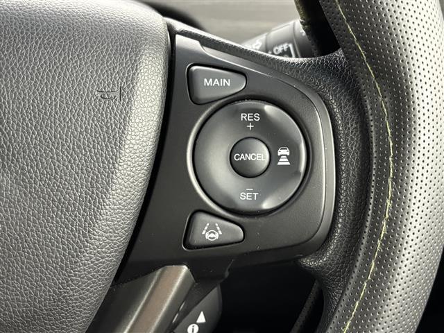 フリード Gブラックスタイル ワンオーナー 後席モニター 社外ナビ/フルセグTV バックカメラ ETC 前後ドラレコ レーダークルコン 衝突被害軽減ブレーキ レーンキープ アイドリングストップ 両側電動スライドドア シートヒーター(9枚目)