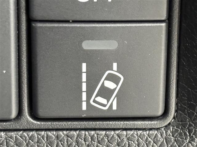 ステップワゴンスパーダ e:HEVスパーダ G・EX ホンダセンシング 後席モニター 社外10型ナビ わくわくゲート ETC2.0 レーダークルーズコントロール ホンダセンシング 衝突被害軽減ブレーキ レーンキープ 両側電動スライドドア ハーフレザーシート シートヒーター(9枚目)