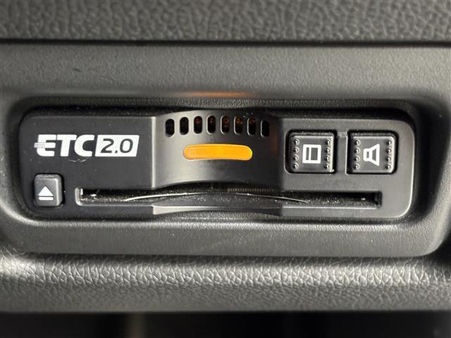 ステップワゴンスパーダ e:HEVスパーダ G・EX ホンダセンシング 後席モニター 社外10型ナビ わくわくゲート ETC2.0 レーダークルーズコントロール ホンダセンシング 衝突被害軽減ブレーキ レーンキープ 両側電動スライドドア ハーフレザーシート シートヒーター(11枚目)