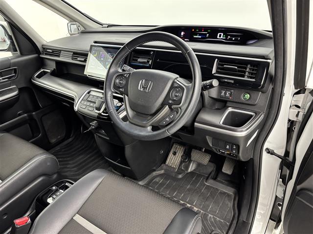 ステップワゴンスパーダ e:HEVスパーダ G・EX ホンダセンシング 後席モニター 社外10型ナビ わくわくゲート ETC2.0 レーダークルーズコントロール ホンダセンシング 衝突被害軽減ブレーキ レーンキープ 両側電動スライドドア ハーフレザーシート シートヒーター(21枚目)