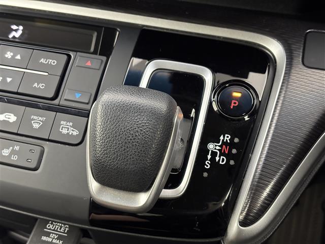 ステップワゴンスパーダ e:HEVスパーダ G・EX ホンダセンシング 後席モニター 社外10型ナビ わくわくゲート ETC2.0 レーダークルーズコントロール ホンダセンシング 衝突被害軽減ブレーキ レーンキープ 両側電動スライドドア ハーフレザーシート シートヒーター(30枚目)