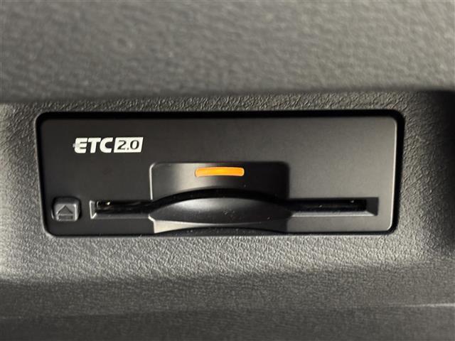 エクストレイル G e-4ORCE サンルーフ 純正9型ナビ/バックカメラ BOSE ワイヤレス充電 デジタルルームミラー プロパイ エマージェンシーブレーキ レーンキープ プロパイロットパーキング シートヒーター パワーバックドア(12枚目)