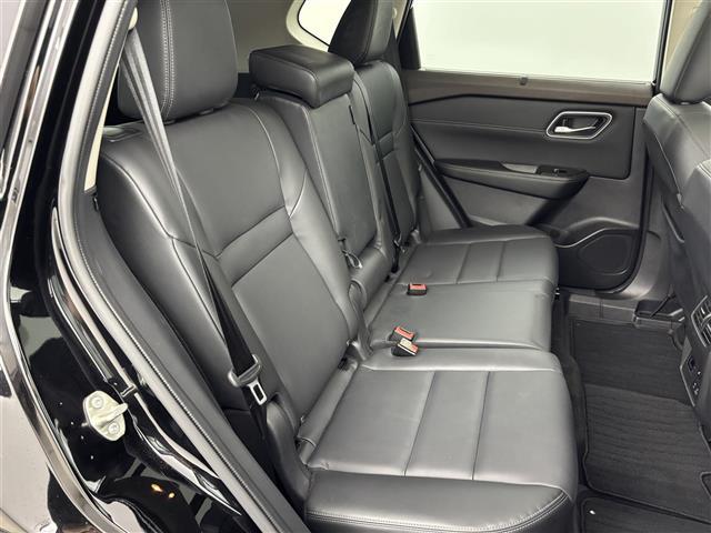 エクストレイル G e-4ORCE サンルーフ 純正9型ナビ/バックカメラ BOSE ワイヤレス充電 デジタルルームミラー プロパイ エマージェンシーブレーキ レーンキープ プロパイロットパーキング シートヒーター パワーバックドア(15枚目)