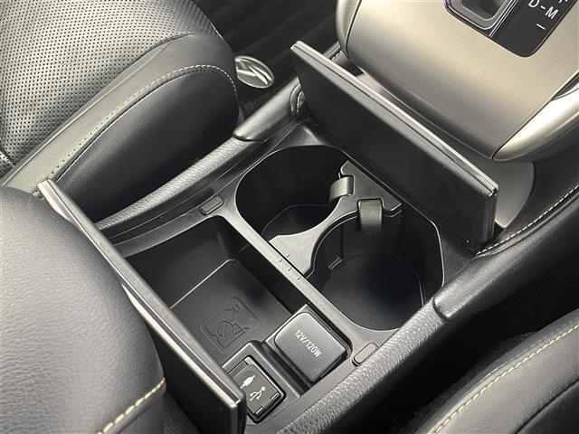 ハリアー プレミアム メタル アンド レザーパッケージ 純正ナビ/フルセグTV バックカメラ JBL ETC レーダークルコン コーナーセンサー 衝突被害軽減 レーンキープ シートベンチレーション/ヒーター シートメモリー付きパワーシート パワーバックドア(31枚目)