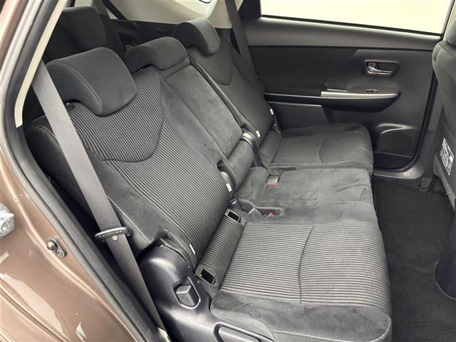 プリウスアルファ S 純正ナビ/フルセグTV バックカメラ ビルトインETC レーダークルーズコントロール レーンキープ オートマチックハイビーム プッシュスタート 電動格納式ドアミラー ステアリングリモコン LEDライト(15枚目)