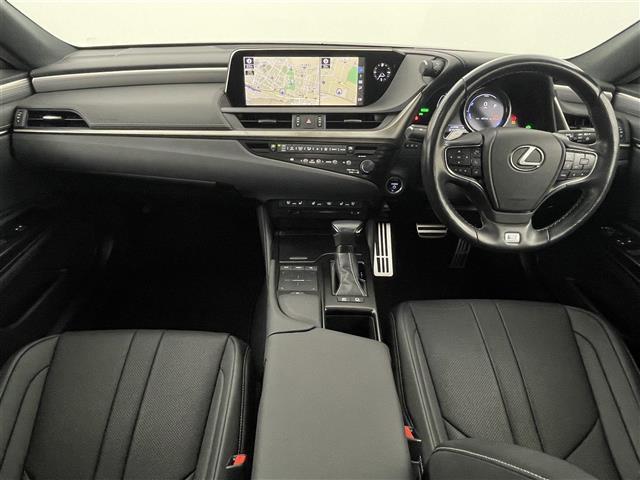 ES ES300h Fスポーツ サンルーフ 純正12.3型ナビ ワイヤレス充電 レクサスセーフティセンス 衝突軽減 レーンキープ アクセル踏み間違い防止 HUD シートベンチレーション/ヒーター ステアリングヒーター パワートランク(2枚目)
