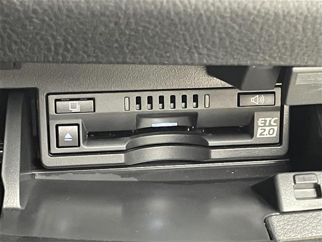 ES ES300h Fスポーツ サンルーフ 純正12.3型ナビ ワイヤレス充電 レクサスセーフティセンス 衝突軽減 レーンキープ アクセル踏み間違い防止 HUD シートベンチレーション/ヒーター ステアリングヒーター パワートランク(13枚目)