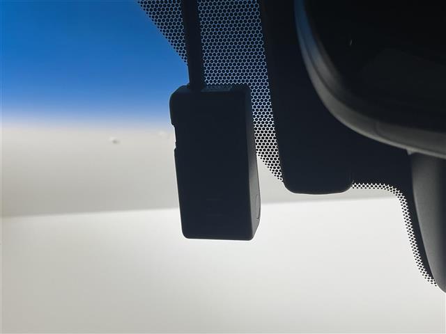 ES ES300h Fスポーツ サンルーフ 純正12.3型ナビ ワイヤレス充電 レクサスセーフティセンス 衝突軽減 レーンキープ アクセル踏み間違い防止 HUD シートベンチレーション/ヒーター ステアリングヒーター パワートランク(23枚目)