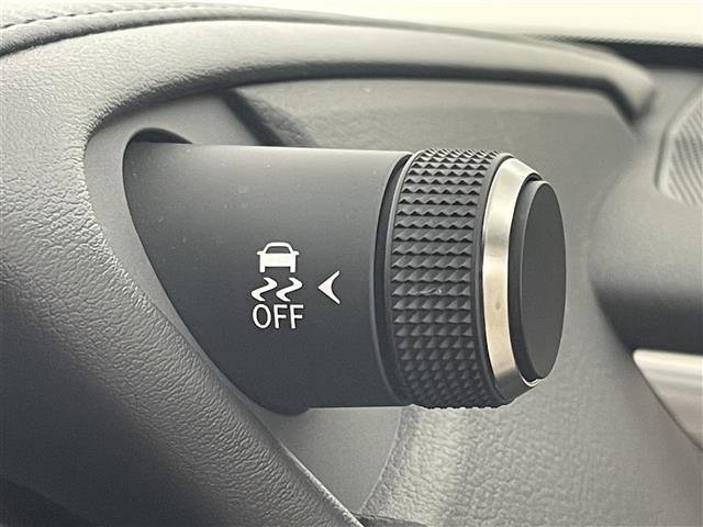 ES ES300h Fスポーツ サンルーフ 純正12.3型ナビ ワイヤレス充電 レクサスセーフティセンス 衝突軽減 レーンキープ アクセル踏み間違い防止 HUD シートベンチレーション/ヒーター ステアリングヒーター パワートランク(31枚目)