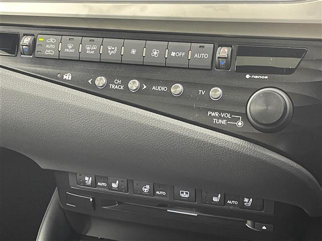 ES ES300h Fスポーツ サンルーフ 純正12.3型ナビ ワイヤレス充電 レクサスセーフティセンス 衝突軽減 レーンキープ アクセル踏み間違い防止 HUD シートベンチレーション/ヒーター ステアリングヒーター パワートランク(33枚目)