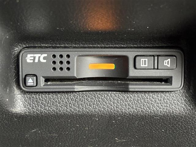 シャトル ハイブリッドX 社外エアロ 社外ナビ/フルセグTV バックカメラ ビルトインETC 前後ドライブレコーダー クルーズコントロール シティブレーキアクティブシステム パドルシフト ハーフレザーシート 無限17インチAW(12枚目)