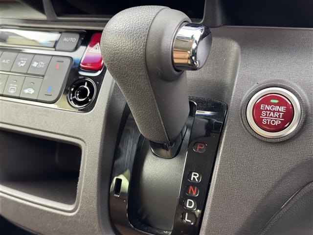 N-ONE セレクト 社外ナビ/TV/BT ETC フロントドライブレコーダー バックカメラ 横滑り防止装置 シートヒーター アイドリングストップ ハーフレザーシート ECONモード プッシュスタート ステアリングスイッチ(28枚目)