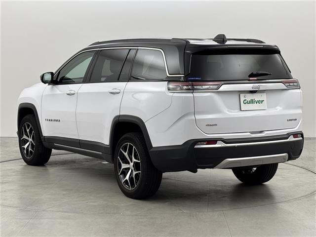 ジープ・コマンダー リミテッド 純正ナビ/フルセグTV 全方位カメラ ETC2.0 レーダークルコン コーナーセンサー 衝突軽減 レーンキープ ブラインドスポットモニター パーキングアシスト ヒルディセントコントロール 本革シート(20枚目)