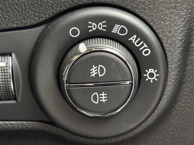 ジープ・コマンダー リミテッド 純正ナビ/フルセグTV 全方位カメラ ETC2.0 レーダークルコン コーナーセンサー 衝突軽減 レーンキープ ブラインドスポットモニター パーキングアシスト ヒルディセントコントロール 本革シート(29枚目)