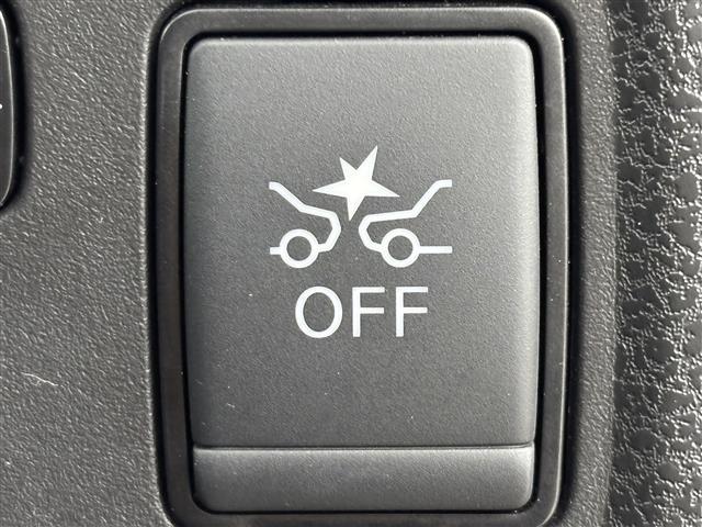 ノート ｅ－パワー　Ｘ　社外ナビ　バックカメラ　ＥＴＣ　前方ドライブレコーダー　エマージェンシーブレーキ　車線逸脱防止支援システム　横滑り防止装置　車両接近通報装置　プッシュスタート　電動格納式ドアミラー　純正フロアマット（6枚目）