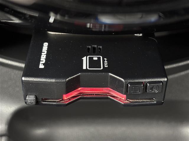 ノート ｅ－パワー　Ｘ　社外ナビ　バックカメラ　ＥＴＣ　前方ドライブレコーダー　エマージェンシーブレーキ　車線逸脱防止支援システム　横滑り防止装置　車両接近通報装置　プッシュスタート　電動格納式ドアミラー　純正フロアマット（12枚目）