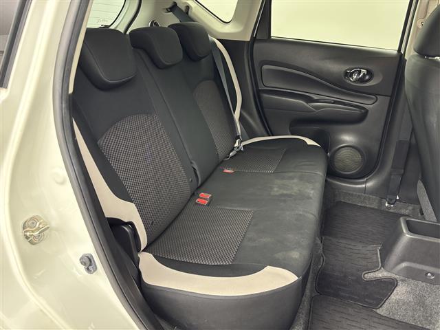 ノート ｅ－パワー　Ｘ　社外ナビ　バックカメラ　ＥＴＣ　前方ドライブレコーダー　エマージェンシーブレーキ　車線逸脱防止支援システム　横滑り防止装置　車両接近通報装置　プッシュスタート　電動格納式ドアミラー　純正フロアマット（15枚目）