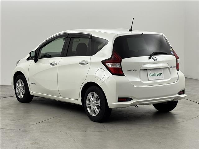 ノート ｅ－パワー　Ｘ　社外ナビ　バックカメラ　ＥＴＣ　前方ドライブレコーダー　エマージェンシーブレーキ　車線逸脱防止支援システム　横滑り防止装置　車両接近通報装置　プッシュスタート　電動格納式ドアミラー　純正フロアマット（20枚目）