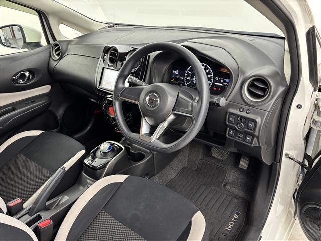 ノート ｅ－パワー　Ｘ　社外ナビ　バックカメラ　ＥＴＣ　前方ドライブレコーダー　エマージェンシーブレーキ　車線逸脱防止支援システム　横滑り防止装置　車両接近通報装置　プッシュスタート　電動格納式ドアミラー　純正フロアマット（23枚目）