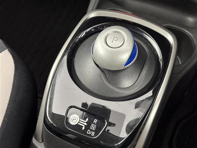 ノート ｅ－パワー　Ｘ　社外ナビ　バックカメラ　ＥＴＣ　前方ドライブレコーダー　エマージェンシーブレーキ　車線逸脱防止支援システム　横滑り防止装置　車両接近通報装置　プッシュスタート　電動格納式ドアミラー　純正フロアマット（28枚目）