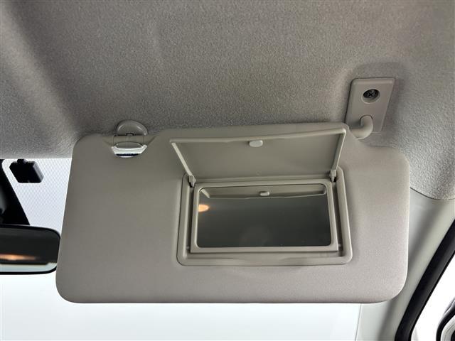 ノート ｅ－パワー　Ｘ　社外ナビ　バックカメラ　ＥＴＣ　前方ドライブレコーダー　エマージェンシーブレーキ　車線逸脱防止支援システム　横滑り防止装置　車両接近通報装置　プッシュスタート　電動格納式ドアミラー　純正フロアマット（34枚目）