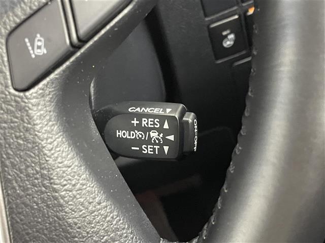 ヴェルファイア ２．５Ｚ　Ｇエディション　サンルーフ　後席モニター　純正１０型ナビ　バックカメラ　レーダークルコン　衝突軽減ブレーキ　レーンキープ　両側電動スライドドア　パワーバックドア　シートベンチレーション／ヒーター　ステアリングヒーター（11枚目）