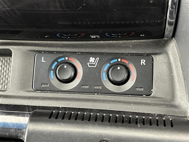 ヴェルファイア ２．５Ｚ　Ｇエディション　サンルーフ　後席モニター　純正１０型ナビ　バックカメラ　レーダークルコン　衝突軽減ブレーキ　レーンキープ　両側電動スライドドア　パワーバックドア　シートベンチレーション／ヒーター　ステアリングヒーター（31枚目）